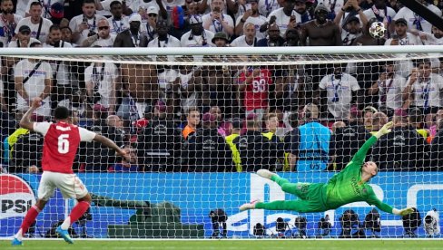 PARI SEN ŽERMEN OPET OSVOJIO LIGU ŠAMPIONA! Istorijsko finale, Arsenal pao u neviđenoj drami (VIDEO)