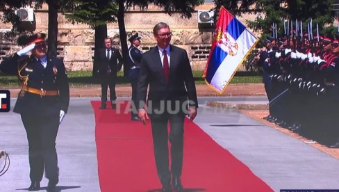 СВЕЧАНОСТ У ПАЛАТИ СРБИЈА: Председник Вучић присуствује свечаној академији поводом Дана МУП и Дана полиције