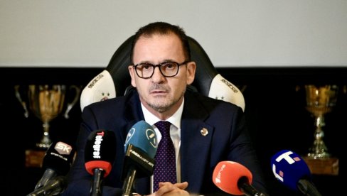 ХАОС У ХУМСКОЈ: Предраг Мијатовић дао оставку јер хоће да буде председник Партизана!