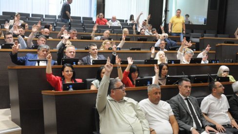 POSKUPEO JAVNI PREVOZ: Održana redovna 21. sednica Skupštine grada Kraljeva