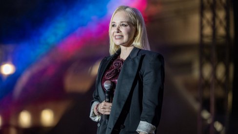 NISAM VIDELA SUNCA 20 GODINA: Jelena Rozga objasnila zbog čega je donela ovu radikalnu odluku