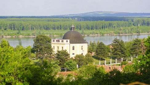 SREMSKI KARLOVCI: Vojvođanski gradić koji mnogi sve češće nazivaju malom Toskanom