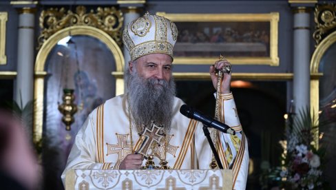 ПАТРИЈАРХ ПОСЛАО МОЋНУ ПОРУКУ: Молимо се и за оне који нас презиру и гоне