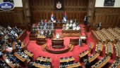 СКУПШТИНА СРБИЈЕ ЗАВРШИЛА РАД: Наставак ванредне седнице о поверењу Влади сутра у 10 часова