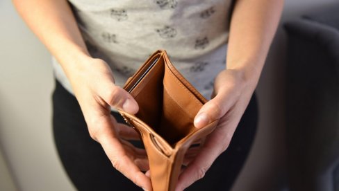 PRIPAZITE NA SVOJ NOVČANIK: Ovim horoskopskim znacima leto donosi finansijski haos