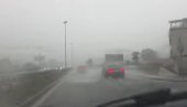 STRAVIČNO NEVREME KOJE JURI KA SRBIJI POTOPILO HRVATSKU: Izdato hitno upozorenje, temperatura pala za 10 stepeni (VIDEO)