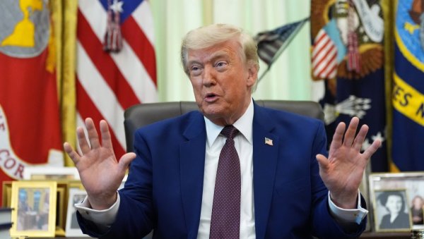 КО БИ УРАДИО ТАКО НЕПАТРИОТСКУ СТВАР? Трамп критиковао и демократе и републиканце који су гласали да му ограниче овлашћења