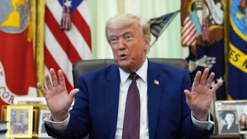КО БИ УРАДИО ТАКО НЕПАТРИОТСКУ СТВАР? Трамп критиковао и демократе и републиканце који су гласали да му ограниче овлашћења