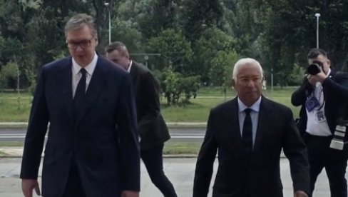 ВУЧИЋ УГОСТИО КОШТУ: Почео састанак у Палати Србија (ФОТО)