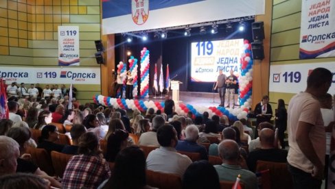 PRELEPE SLIKE IZ LEPOSAVIĆA: Veliki broj Srba došao da podrži Srpsku listu (VIDEO)