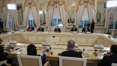 ZAŠTO BI RUSIJA NAPALA NATO? Putin o ulasku Ukrajine u EU: Nismo protiv, Kijev mora da pristane na kompromise