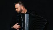 ТАШКЕ ЈЕ ДОБАР, АЛ ЈЕ ОН ПОКРЕНУО РЕВОЛУЦИЈУ: Борко Радивојевић открио ко је наш најбољи хармоникаш (ФОТО)