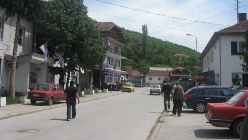 ПОМОЋ МЕШТАНИМА ТРГОВИШТА: Држава брине о сваком човеку
