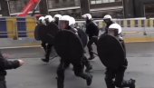 POLICIJA UNAKAŽAVA PROFESORE I STUDENTE U BRISELU: Evo kako prolaze akademski protesti u glavnom gradu EU (VIDEO)