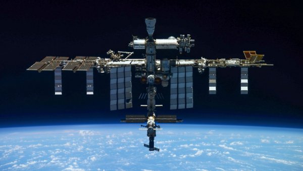 РУСКИ КОСМОНАУТИ НА МСС: Санирано прво место цурења ваздуха, у току припрема за затварање другог