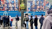NOVOSTI NA LICU MESTA - DRES ZLATA VREDAN: Jagma za kolekcionarskom majicom Pari Sen Žermena