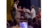 NA SKUPU PRETUČEN NOVINAR: Usijale se mreže posle blokaderskog nasilja u Frankfurtu (VIDEO)