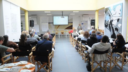 О ТАКОВСКОМ УСТАНКУ: Предавање у краљевачкој библиотеци
