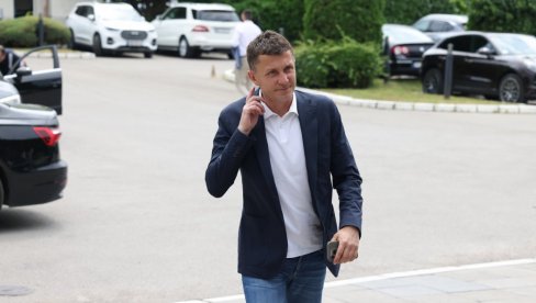 VRATIO SE SAŠA ILIĆ: Leonardo mu odmah čestitao! Brazilac mu ovim rečima poželeo sreću!