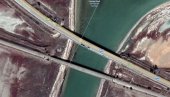 УКРАЈИНЦИ ДРОНОВИМА УДАРИЛИ НА МОСТ НА КРИМУ: Саобраћај је обустављен