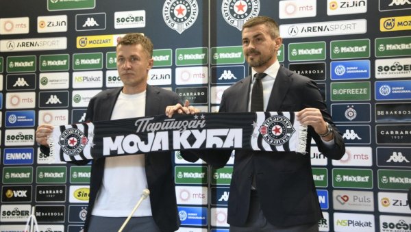 САША ИЛИЋ СЕ ВРАТИО! Миљеник гробара сео на клупу Партизана: Највећи изазов у мојој каријери, уз навијаче можемо све да поправимо (ФОТО)