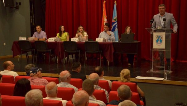 ТОПЛИЈИ ДОМОВИ УЗ УШТЕДУ ЕНЕРГИЈЕ: Власотинчани добили уговоре о енергетској санацији кућа и станова