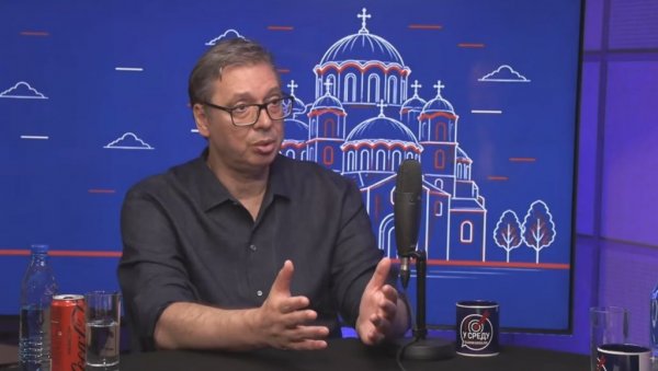 ПЛАНИРАМ ДА ПОДНЕСЕМ ОСТАВКУ, ВЕЋ ПАКУЈЕМ КЊИГЕ Председник Вучић обавестио нацију о следећим кључним корацима