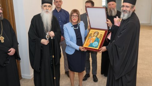 СЛЕДИ РЕСТАУРАЦИЈА ЕНТЕРИЈЕРА САБОРНЕ ЦРКВЕ У НОВОМ САДУ: Покрајинска влада издвојила 50 милиона динара