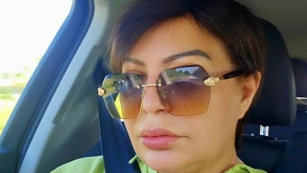 ПОЖЕЛАЛА САМ ПРОМЕНУ: Стоја Новаковић скратила косу и изненадила новим изгледом (ФОТО)