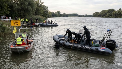 TRAGIČAN KRAJ POTRAGE KOD SENTE: Pronađena tela muškaraca koji su ispali iz čamca na Tisi