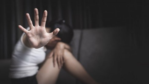 ĆERKA PRIJAVILA DA TATA TUČE MAMU: Uhapšen muškarac sa Novog Beograda zbog nasilja u porodici i droge