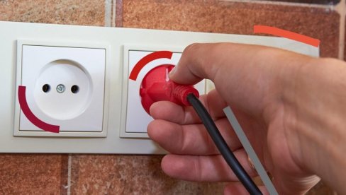 BEZ STRUJE I VODE: Obrenovac danas suvih česmi i bez električne energije