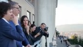 VUČIĆ U TBILISIJU:  Sada razumem zašto svi preporučuju ovu vožnju žičarom (VIDEO)