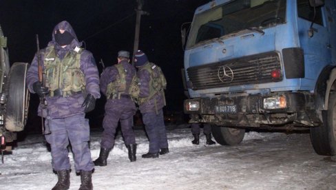RAČAK 2 ALIBI ZA NASTAVAK LOVA NA SRBE Analiza Novosti: Zašto su vlasti u Prištini potegle priču o montiranom slučaju 27 godina kasnije