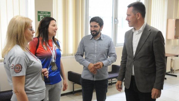 ДО МЕДАЉА УЗ СНАГУ ВОЉЕ: Успеси краљевачких слабовидих куглашица Зорице Милићевић и Светлане Радовић