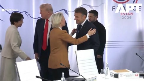 TRAMP I ZELENSKI LICEM U LICE, SVI ČEKALI NJEGOVU REAKCIJU, A ONDA JE USKOČIO MAKRON: Scena sa samita G7 obišla svet (FOTO/VIDEO)