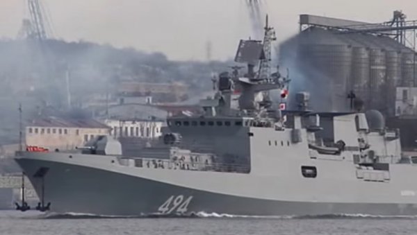 РУСКИ РАТНИ БРОД ОТВОРИО ВАТРУ НА БРИТАНСКУ ЈАХТУ: Незапамћен инцидент у Ламаншу