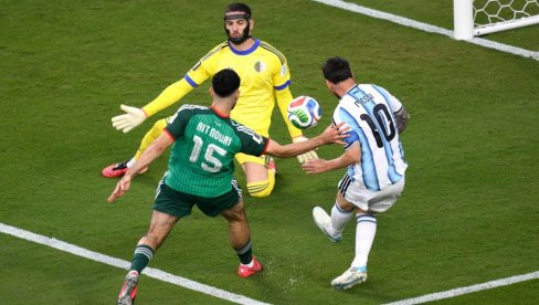 PRENOS, ARGENTINA - ALŽIR: Kakva ludnica na startu meča