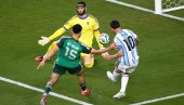 PRENOS, ARGENTINA - ALŽIR: Kakva ludnica na startu meča