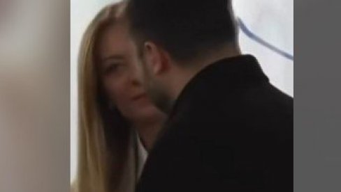 MREŽE EKSPLODIRALE: Tramp okrenuo leđa Zelenskom, a poljubac sa Melonijevom zapalio sve prisutne (VIDEO)