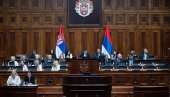 POSLANICI NASTAVLJAJU ZASEDANJE: Nekoliko tačaka biće na dnevnom redu vanredne sednice