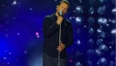 GRČKA ZVEZDA RAZNEŽILA SRPSKU PRESTONICU: Nikos Vertis sa 20 muzičara iza sebe pevao svoje najveće hitove (FOTO)