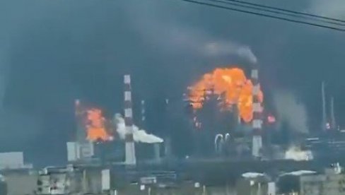 NAJVEĆI NAPAD NA MOSKVU U POSLEDNJE DVE GODINE: Nizale su se eksplozije, sve bukti (VIDEO)