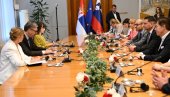 POSETA ZNAČAJNA ZBOG BILATERALNIH ODNOSA DVE ZEMLJE: Vučić se sastao sa predsednikom Državnog zbora Slovenije Stevanovićem