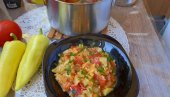 ĐUVEČ SA POVRĆEM IZ ŠERPE: Savršen letnji ručak koji se jede viljuškom i ne ide u rernu! (RECEPT)