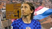 Лука Модрић крије да је Србин по мајци: Као мали чувао овце, фамилију му зверски побили у Јасеновцу, ујак му завршио у Хагу
