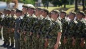 ВОЈНИ РОК МЕЊА СТРАТЕГИЈУ СРБИЈЕ: Вучић најавио развој градова кроз војску - Не иде све у Београд и Нови Сад