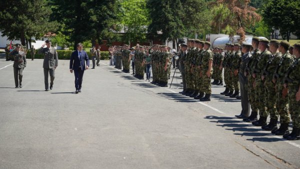 Министар Гашић на полагању заклетве војника генерације „јун 2026“ у Лесковцу