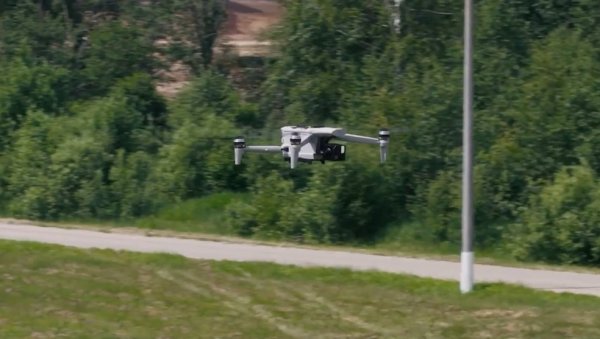 СИБИРЈАЧОК-5 ЈЕ ОТПОРАН КАО ШТО МУ ИМЕ КАЖЕ: Дрон јачи од система за ометање, али и од ледене кише