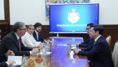 VUČIĆ SE SASTAO SA JEDNIM OD NAJVEĆIH STRUČNJAKA ZA AI: Predsednik razgovarao sa Kaj-Fu Lijem